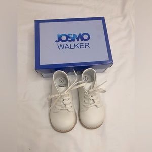 🆕listing…Josmo Walker Shoes